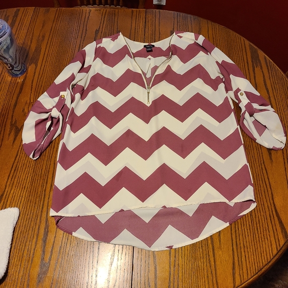 Rue 21 sheer half zip top - Picture 1 of 2